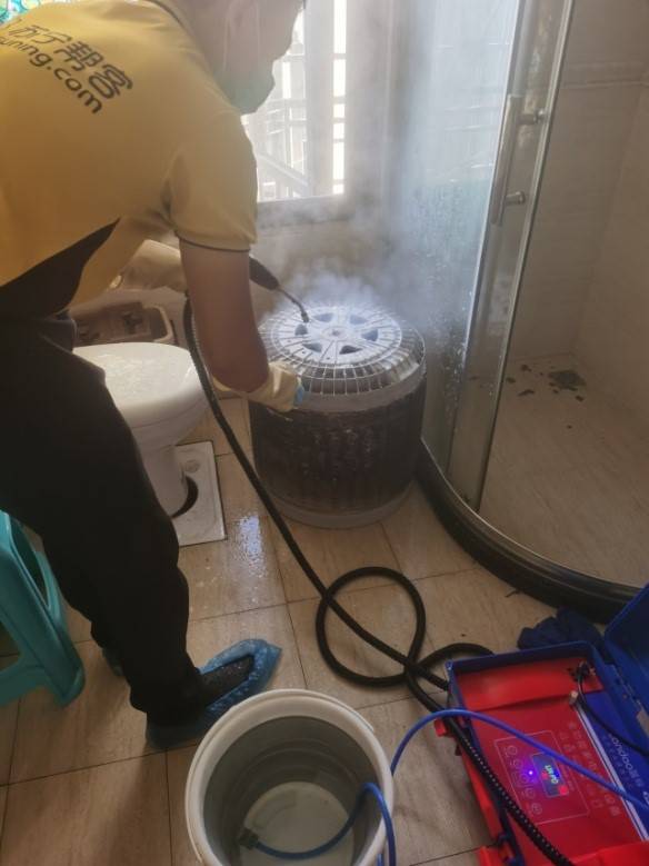 洗衣機內筒堪比垃圾桶 蘇寧幫客 專業(yè)清洗更健康